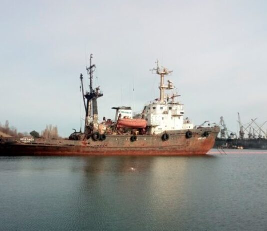 Загрязнение моря нефтепродуктами под Одессой