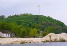 Аккембетский курган, памятник археологии в Одесской области