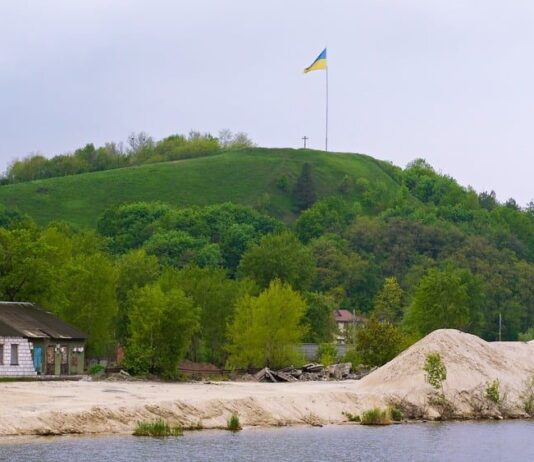 Аккембетский курган, памятник археологии в Одесской области