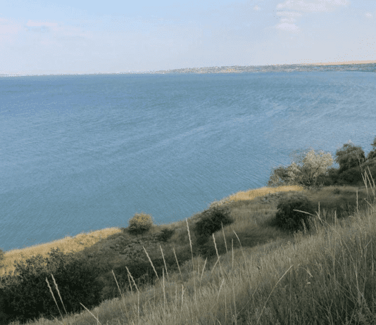 Хаджибейский лиман и рыбалка: получить удовольствие или подвергать себя опасности?