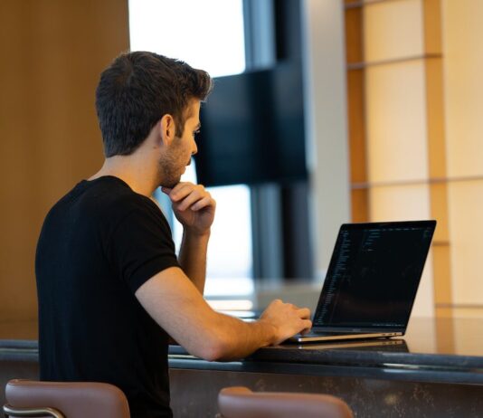 Игровые автоматы на гривны в украинском казино MonoSlot