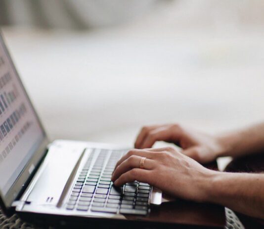 История онлайн-казино: как это все начиналось и что изменилось