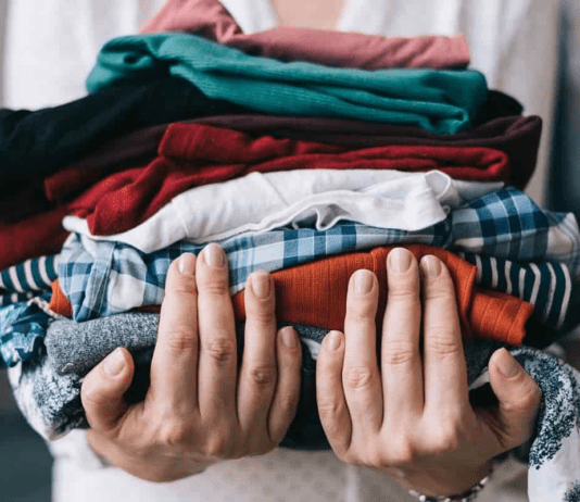 Куда сдать старые вещи в Одессе?