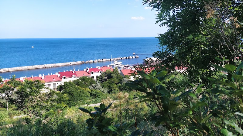 Парк Юнисть