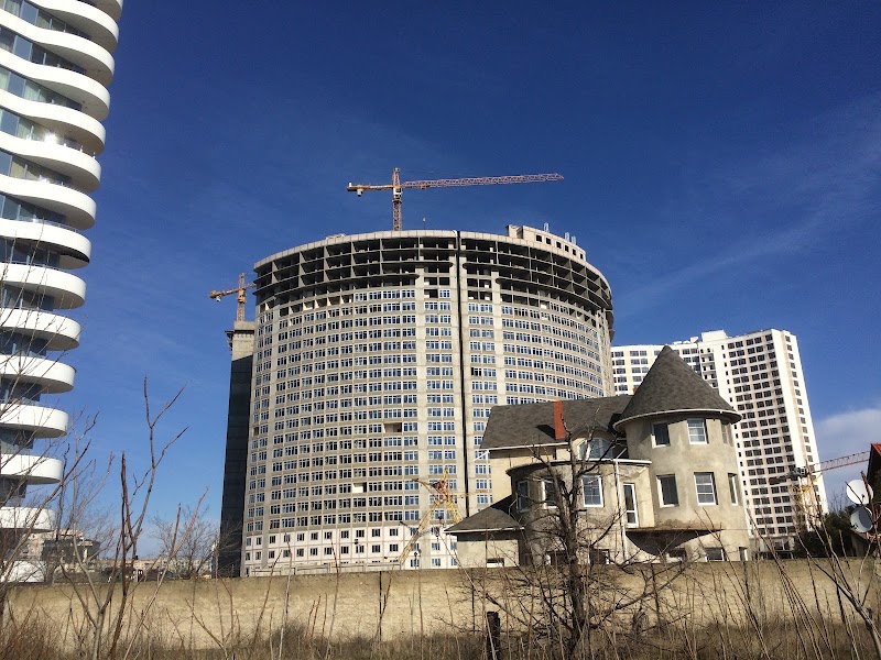 Парк Юнисть