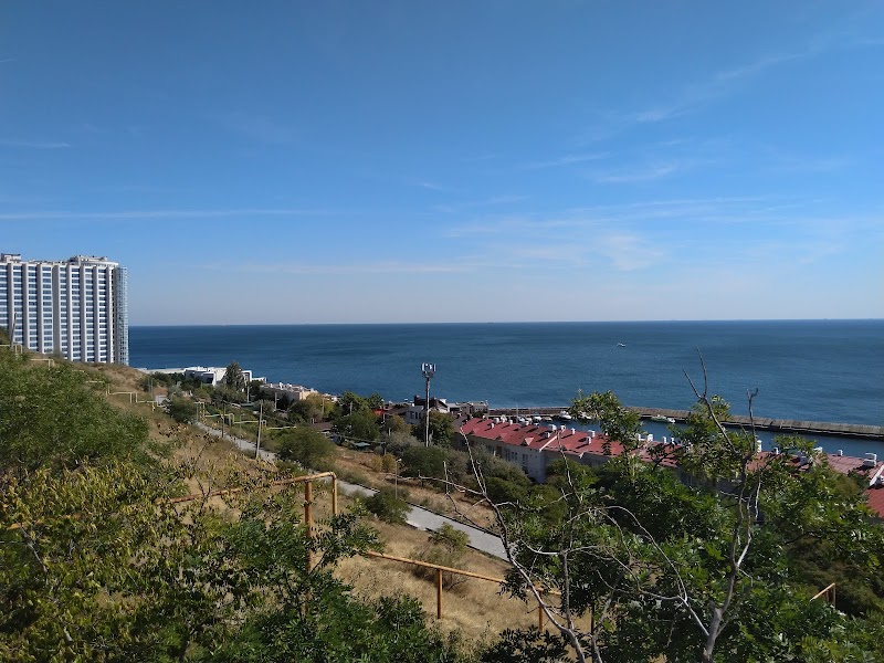 Парк Юнисть